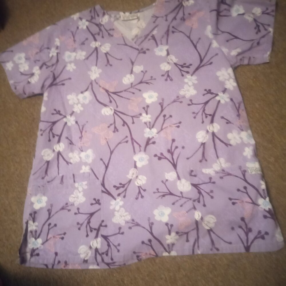 Scrub top